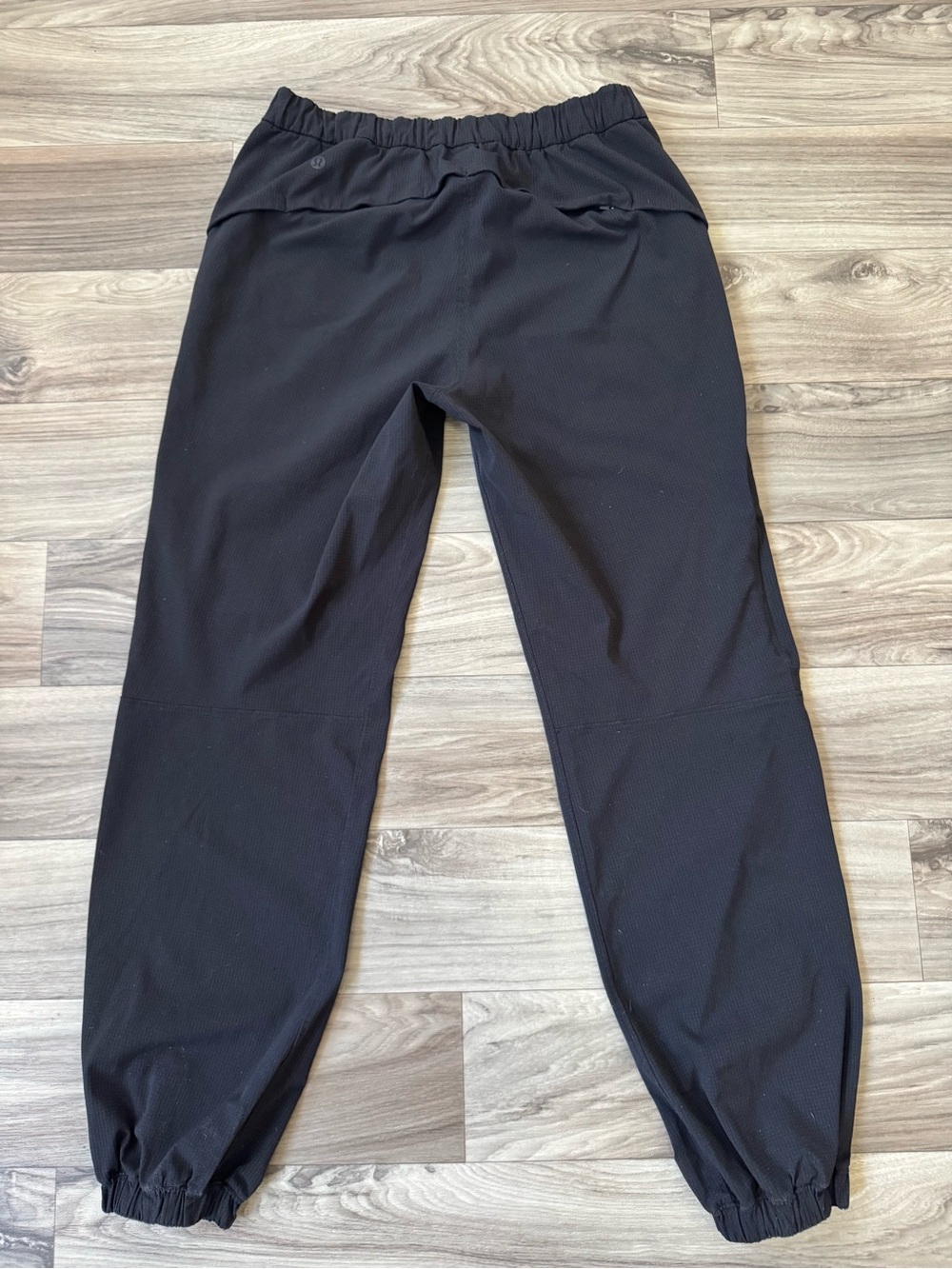 Lululemon Essential Affinity Mid Rise Jogger Pant in Black Size 4 - Picture 10 of 12